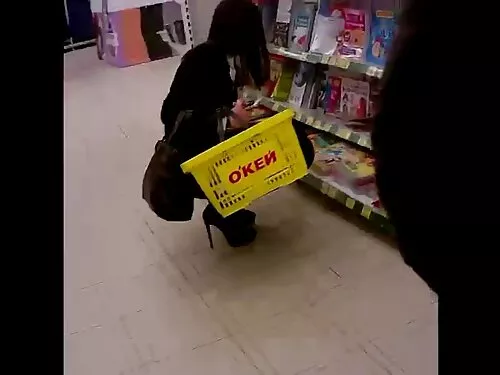 Asiatica cu sanii fu ...