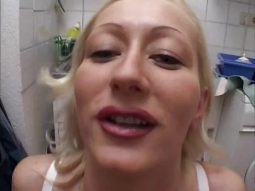 Soția își înșală mam ...