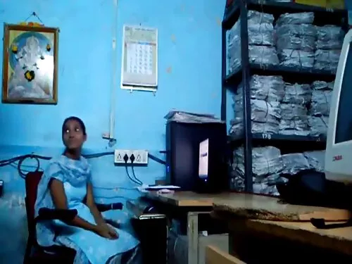 Un bărbat matur mame ...